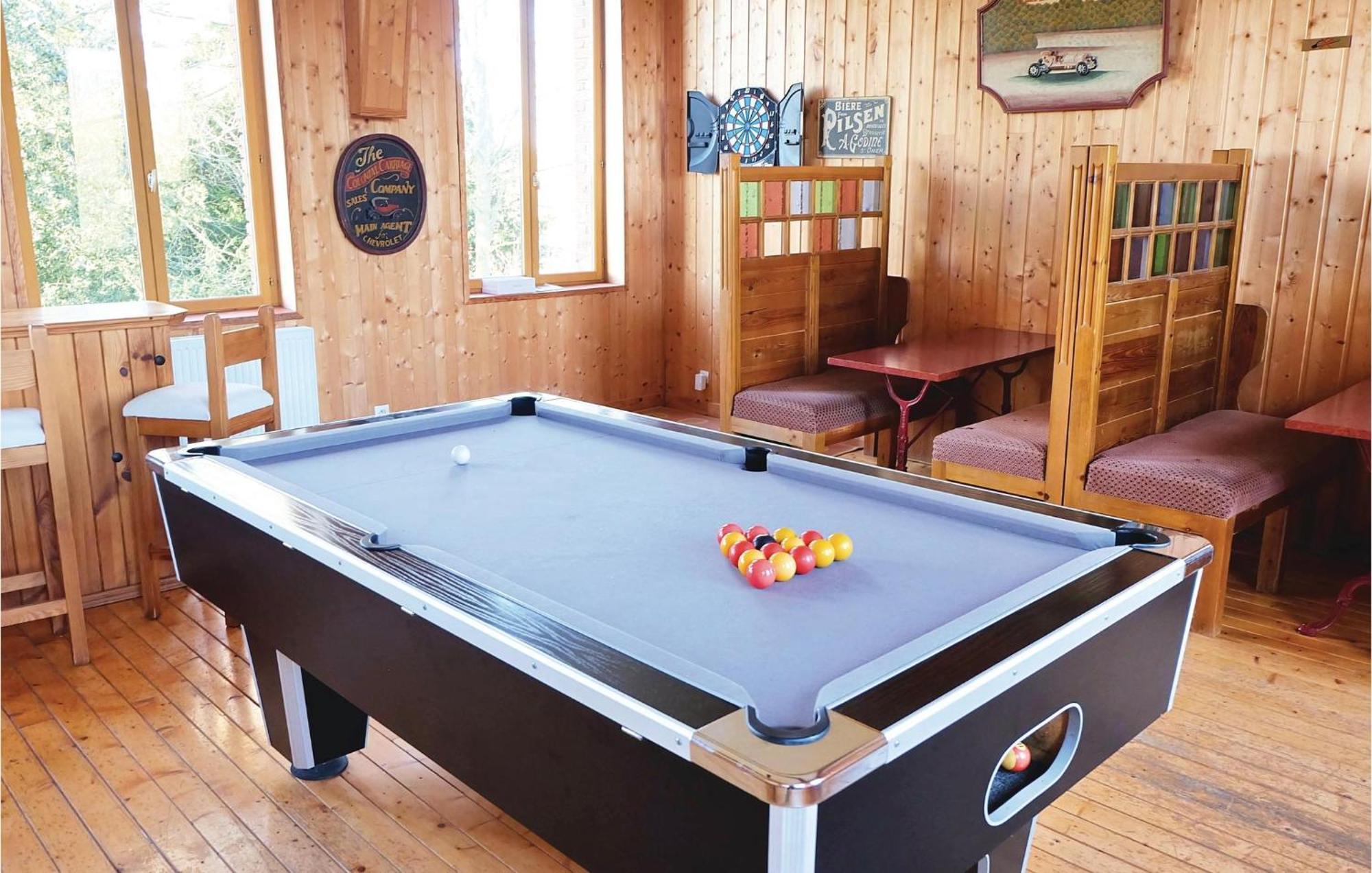 Pet Friendly In With Kitchen * Quiestede