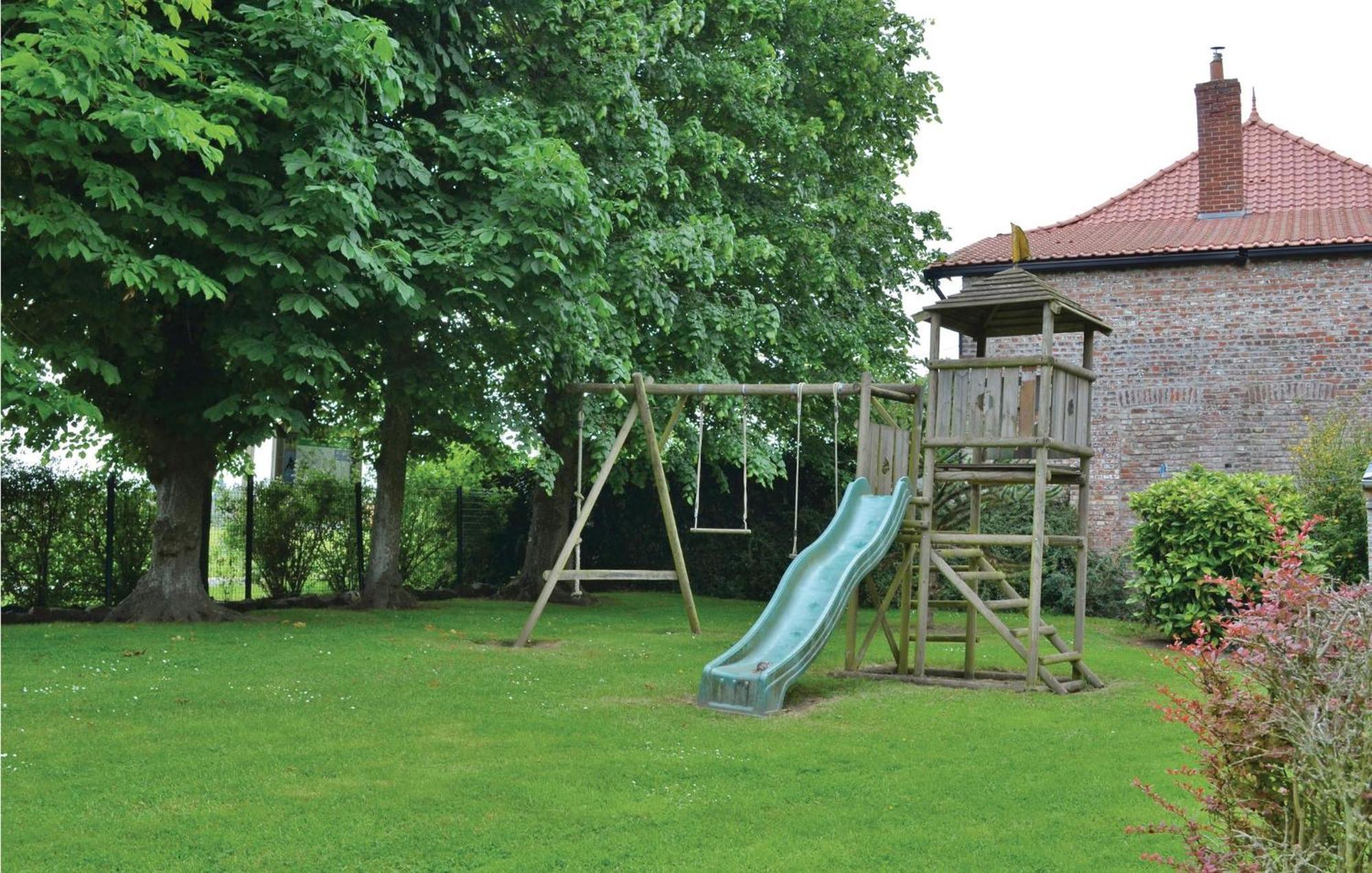 Pet Friendly In With Kitchen Holiday home *